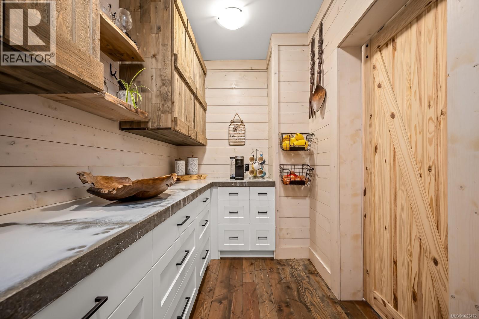 8899 HENDERSON Ave, Black Creek