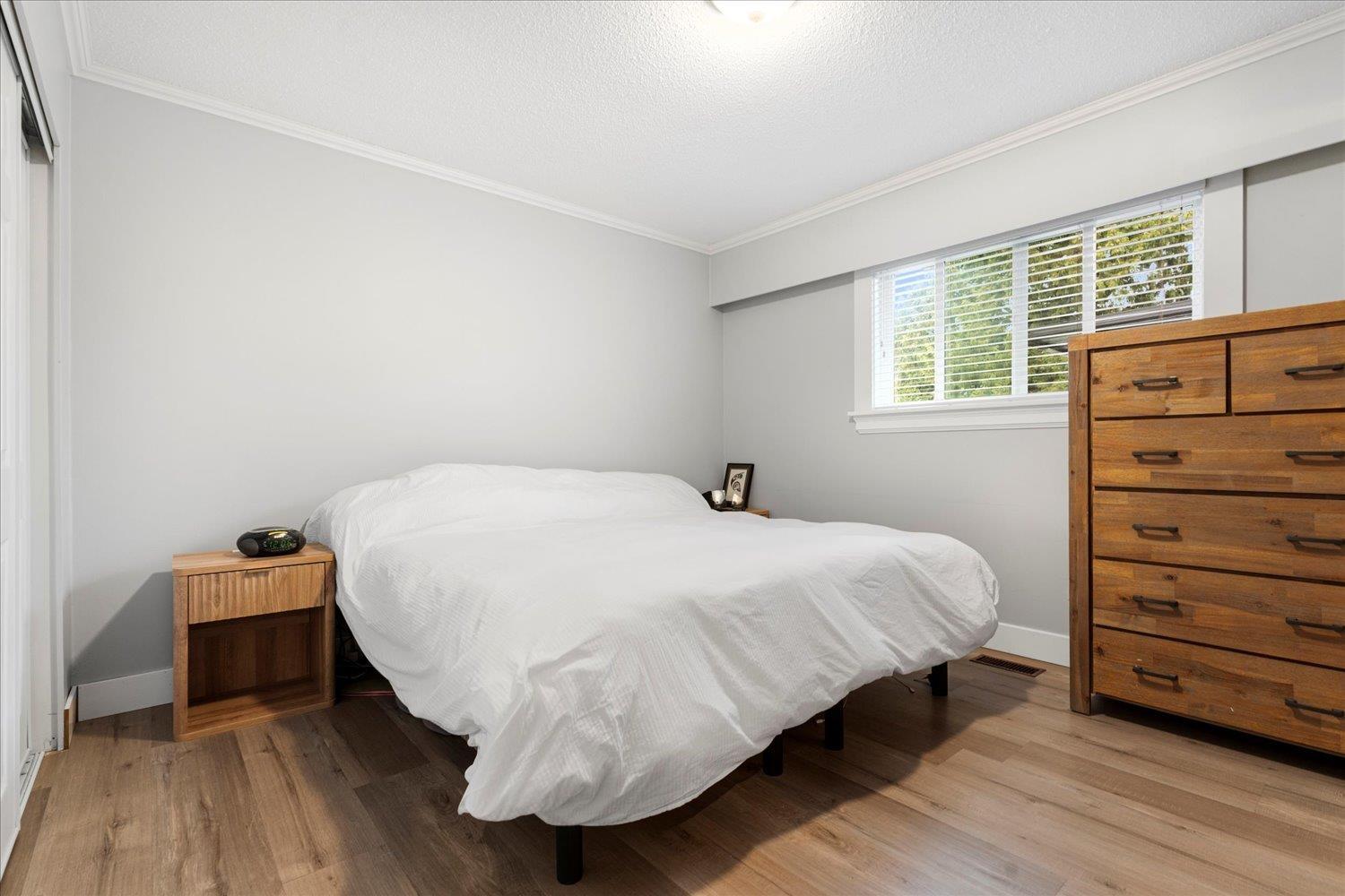 11409 75A Avenue, Delta