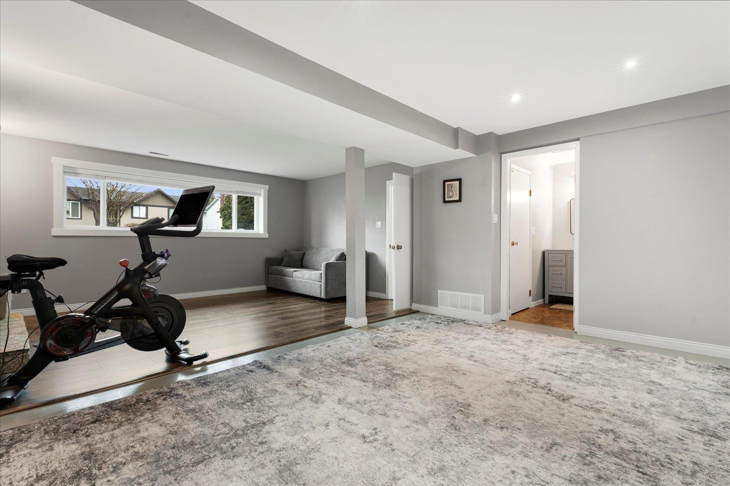 11409 75A Avenue, Delta