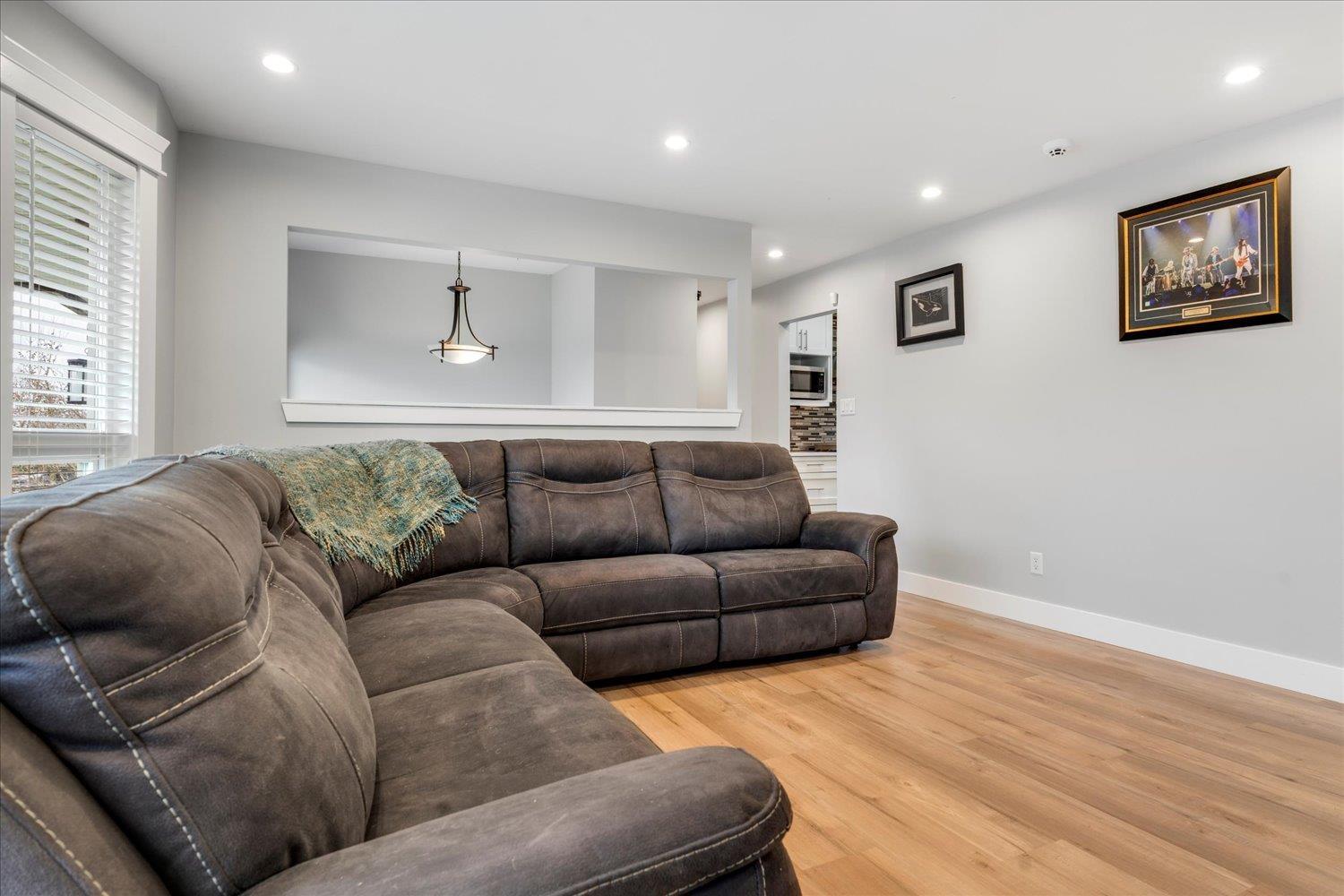 11409 75A Avenue, Delta