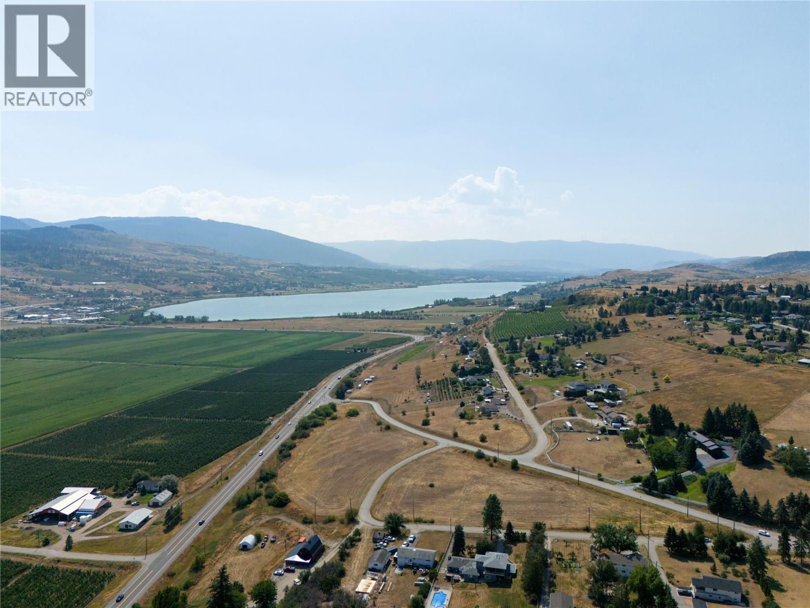  230 Mendenhall Road, Spallumcheen