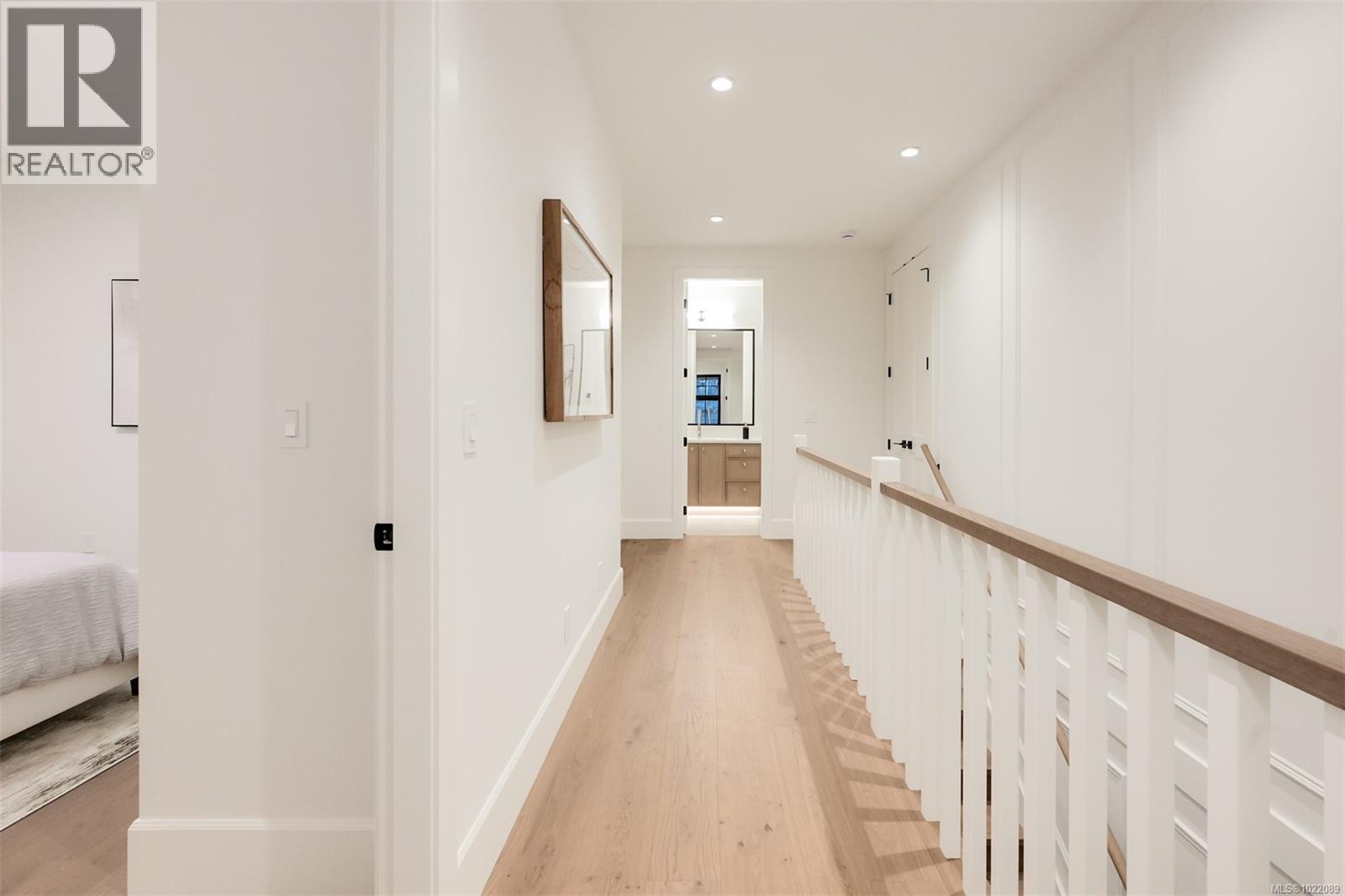 1039 Falkland Rd, Oak Bay