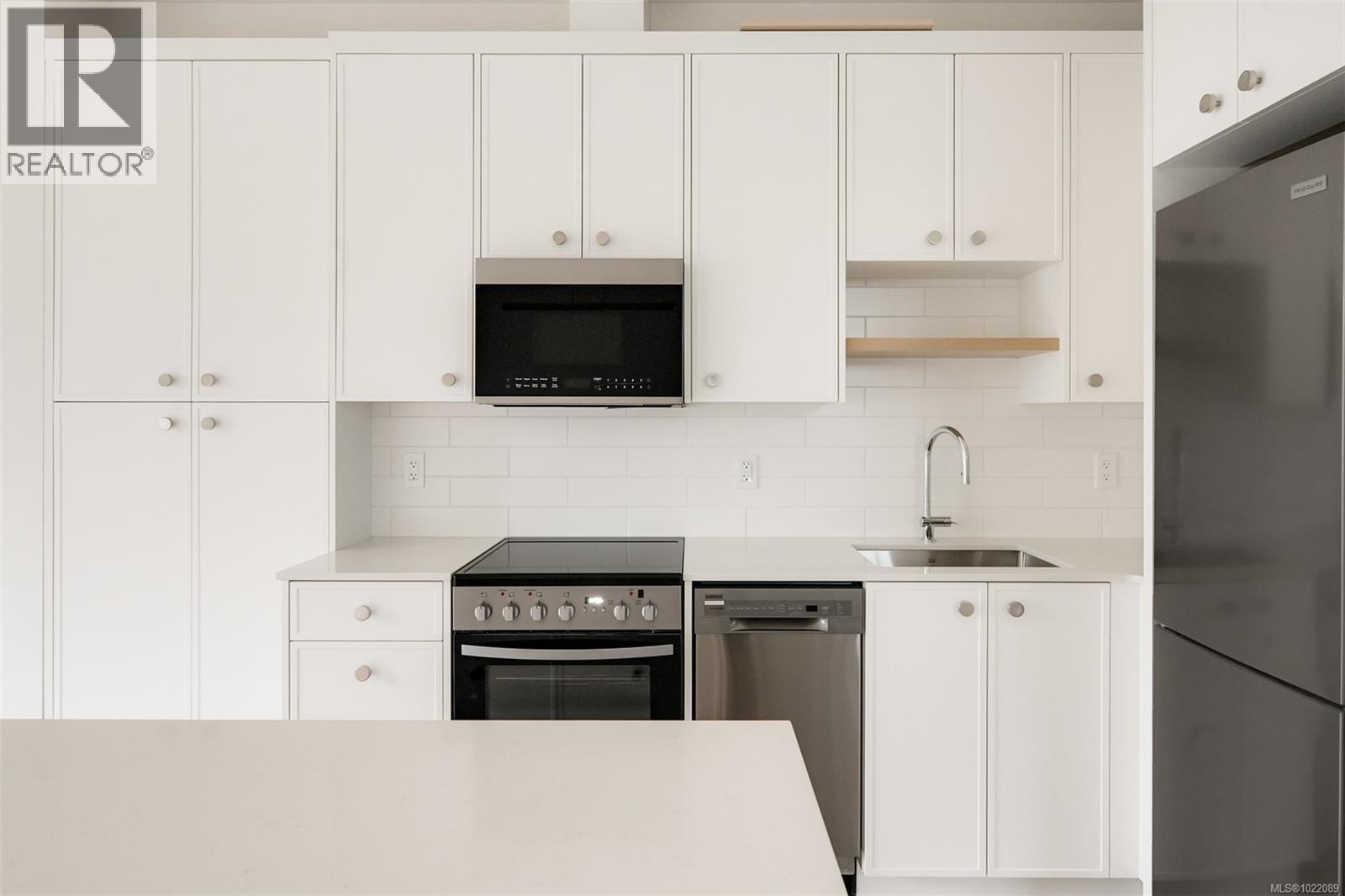 1039 Falkland Rd, Oak Bay