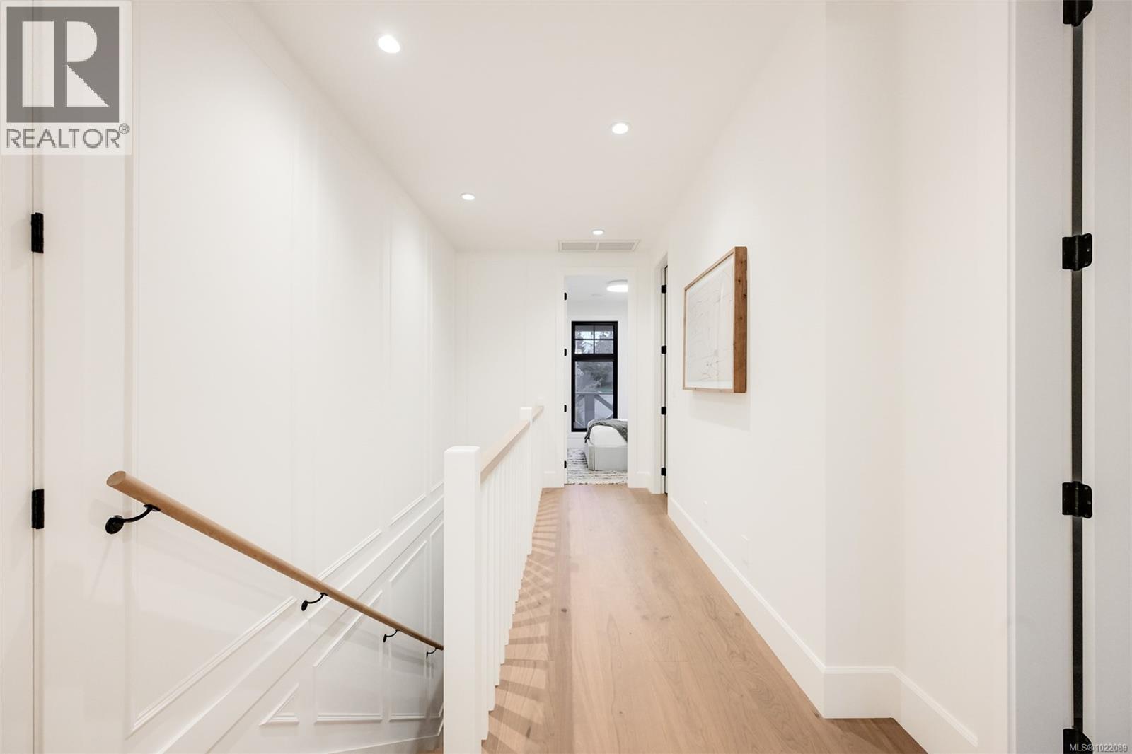 1039 Falkland Rd, Oak Bay