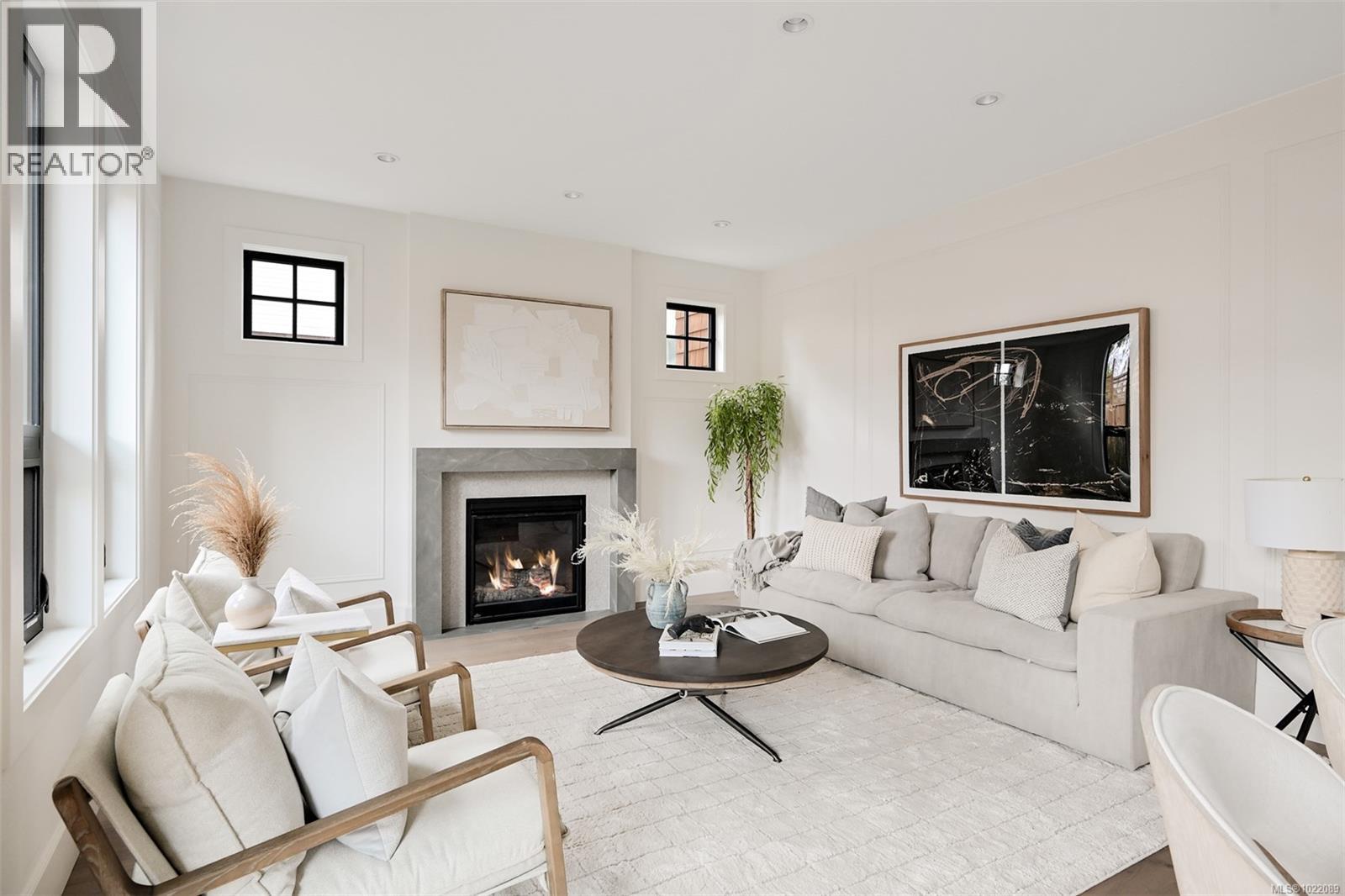 1039 Falkland Rd, Oak Bay