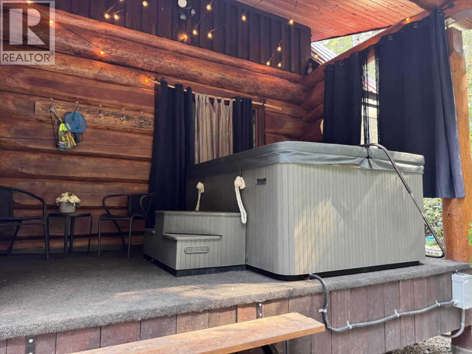  1474 Yankee Flats Road, Salmon Arm