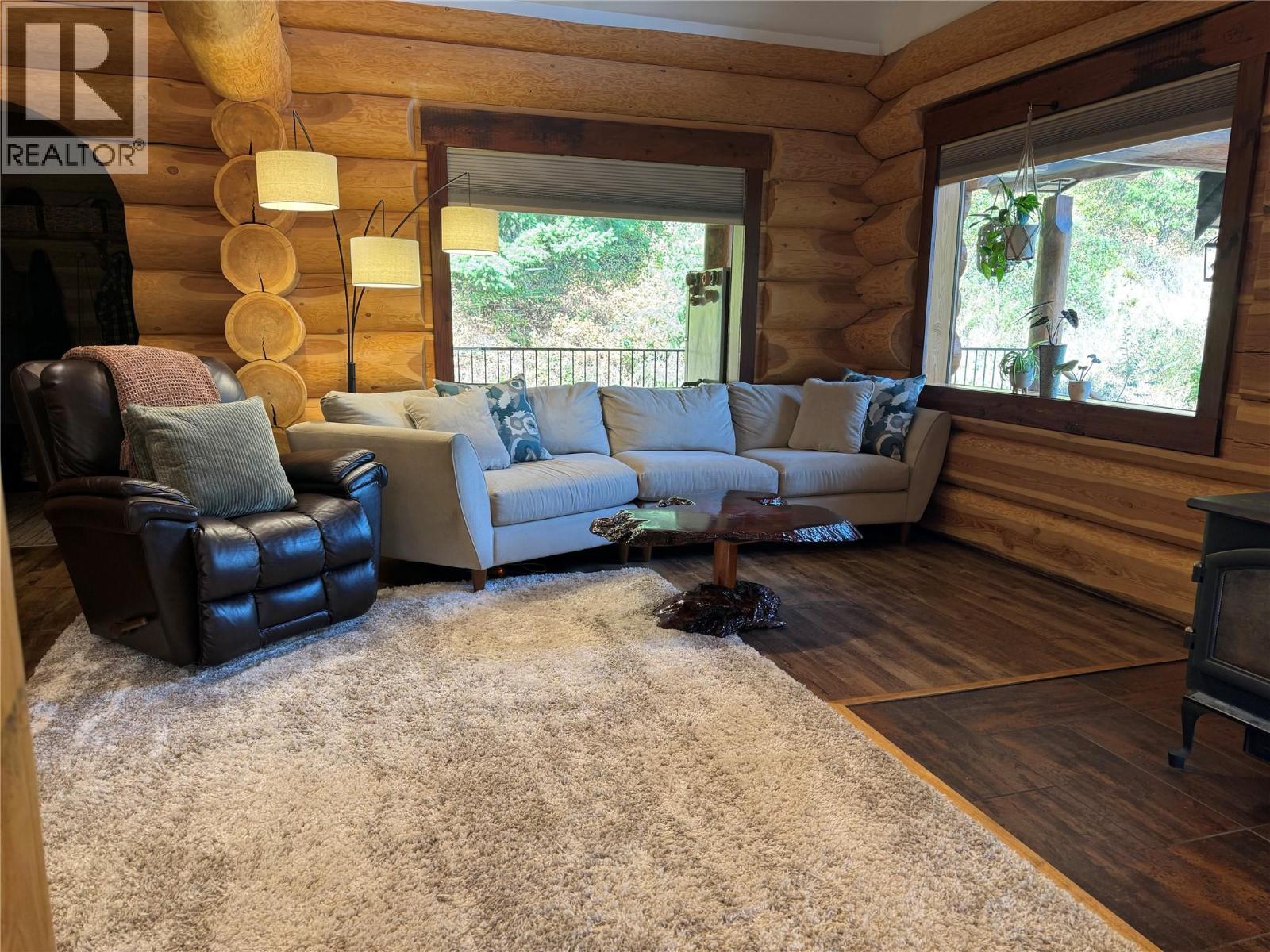  1474 Yankee Flats Road, Salmon Arm