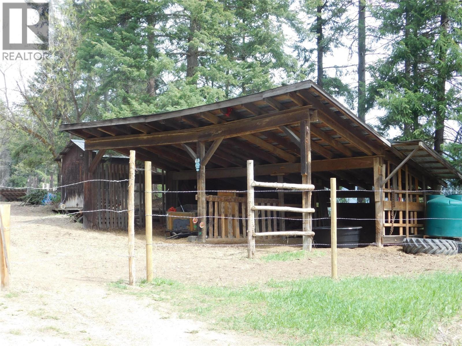  1474 Yankee Flats Road, Salmon Arm