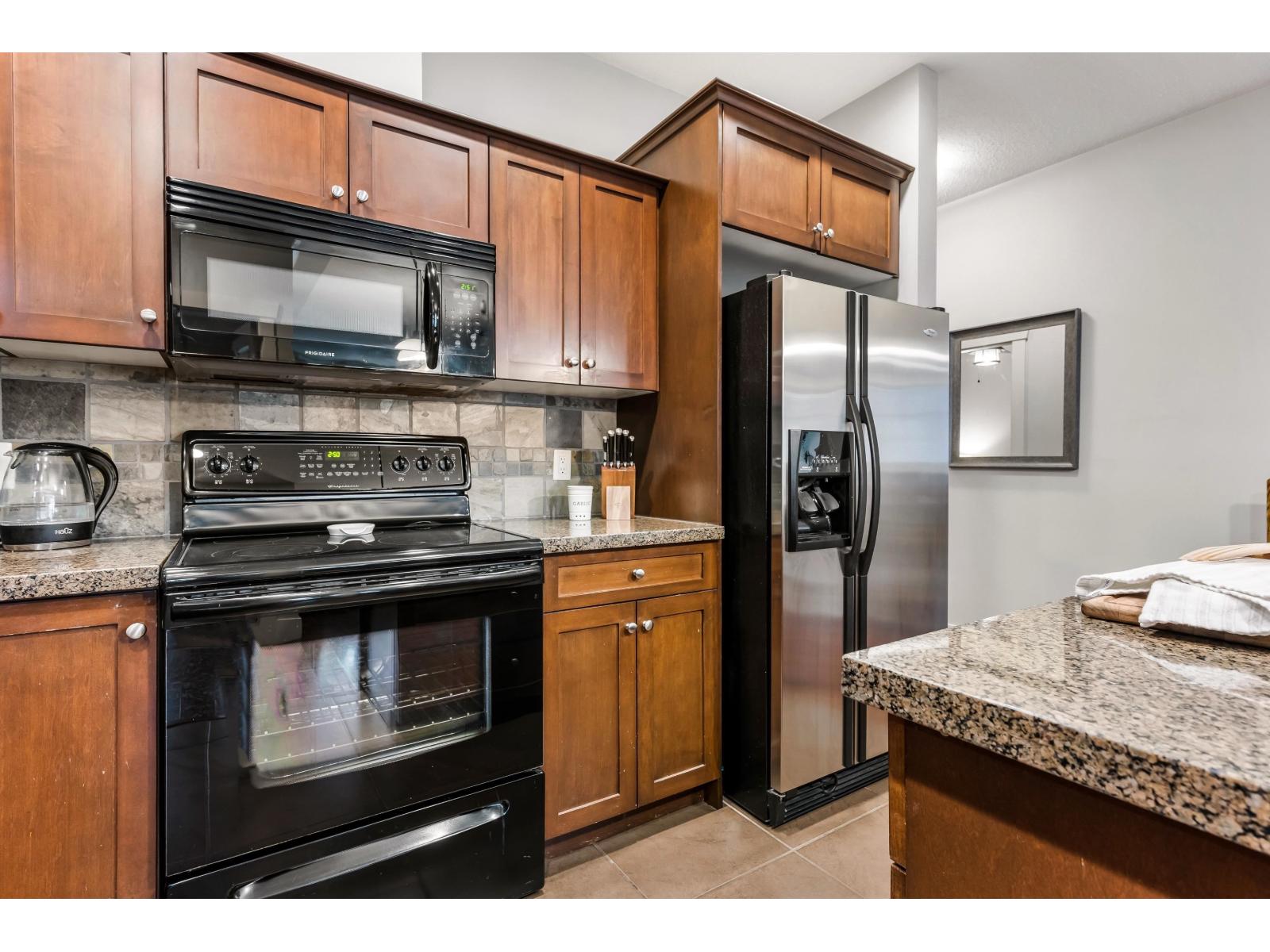 203 45615 BRETT AVENUE, Chilliwack Proper West, Chilliwack