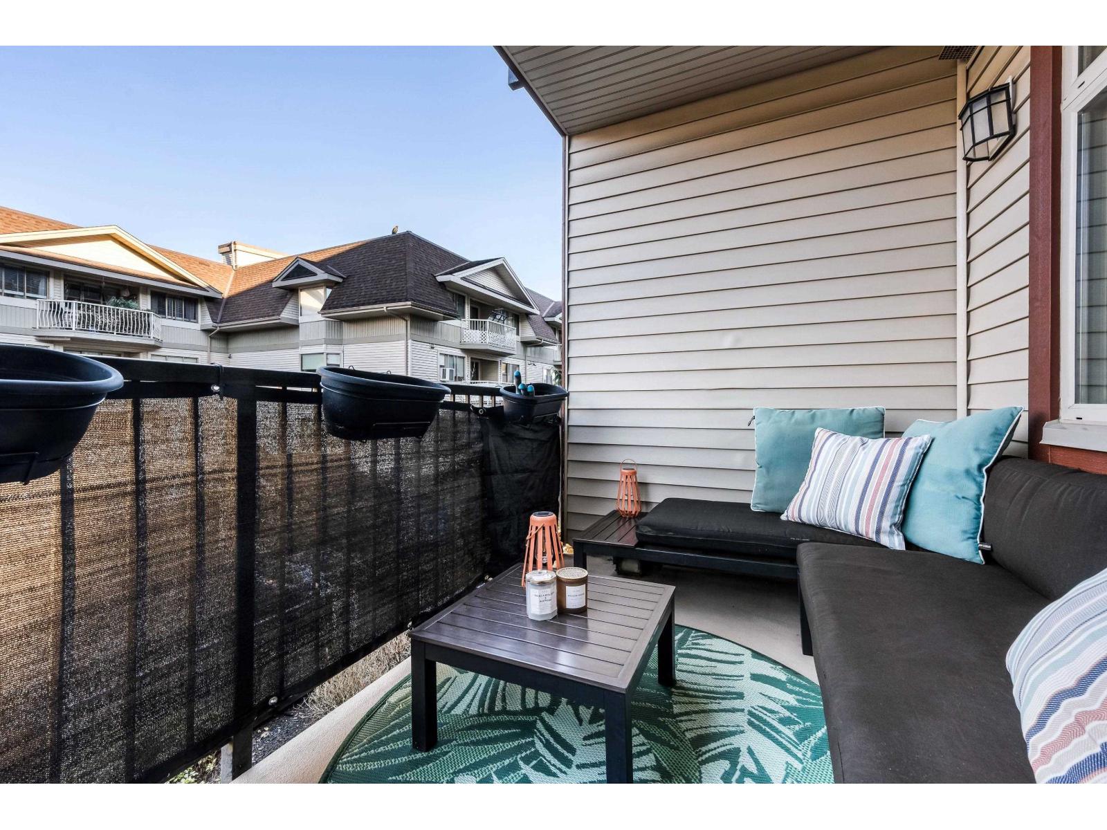 203 45615 BRETT AVENUE, Chilliwack Proper West, Chilliwack