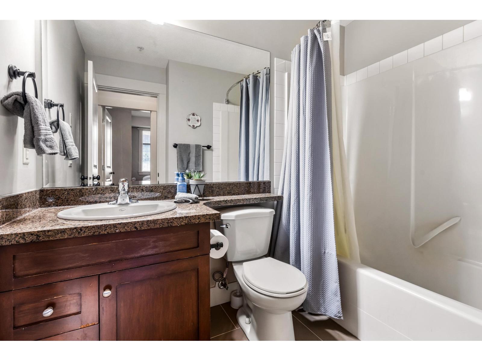 203 45615 BRETT AVENUE, Chilliwack Proper West, Chilliwack