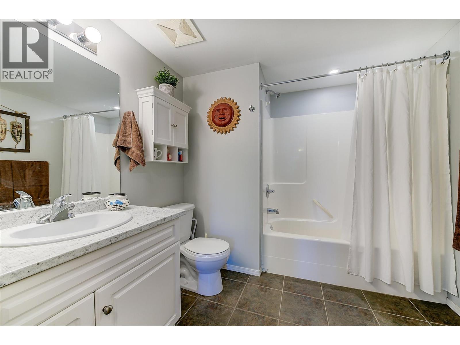 204 265 Froelich Road, Kelowna