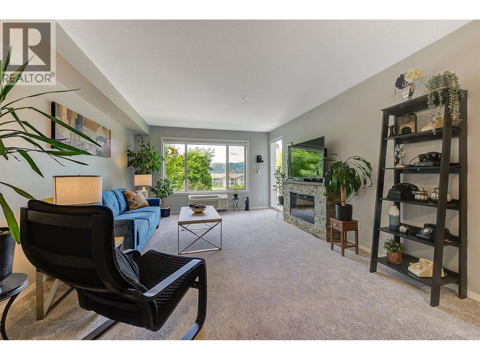 204 265 Froelich Road, Kelowna