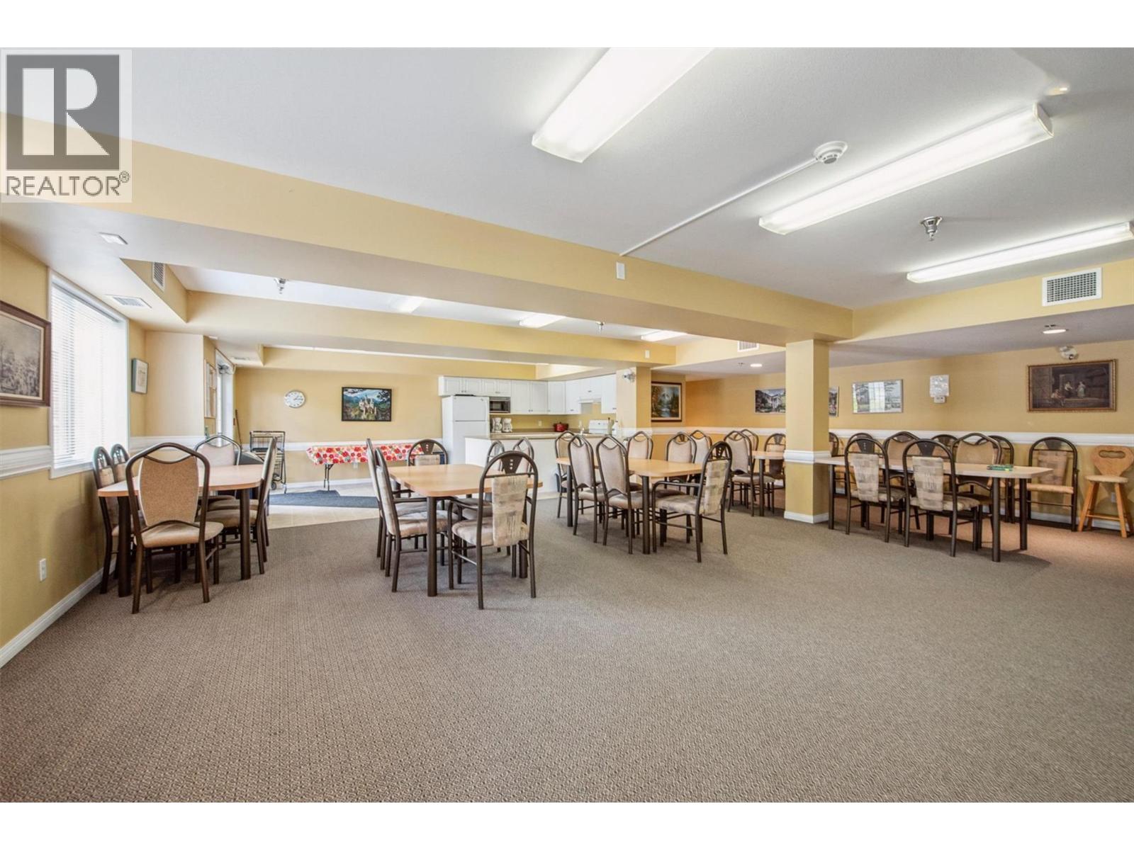 204 265 Froelich Road, Kelowna