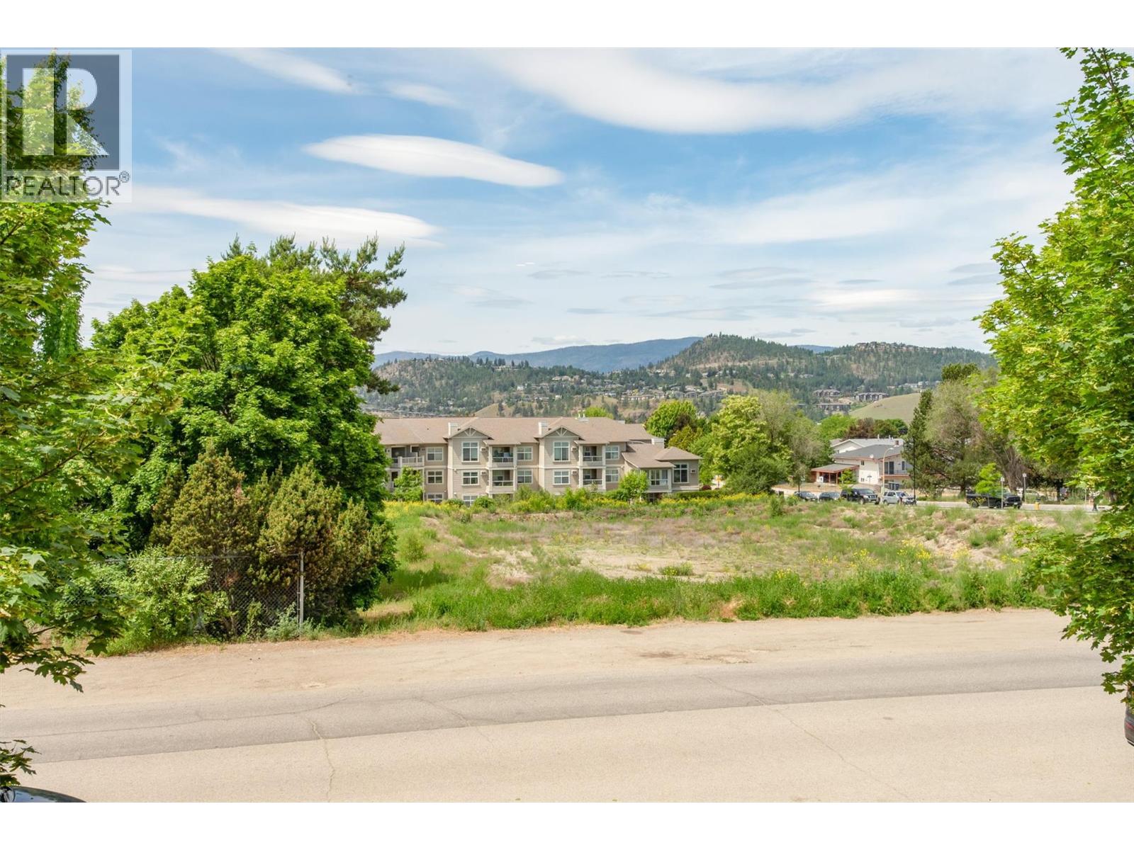 204 265 Froelich Road, Kelowna