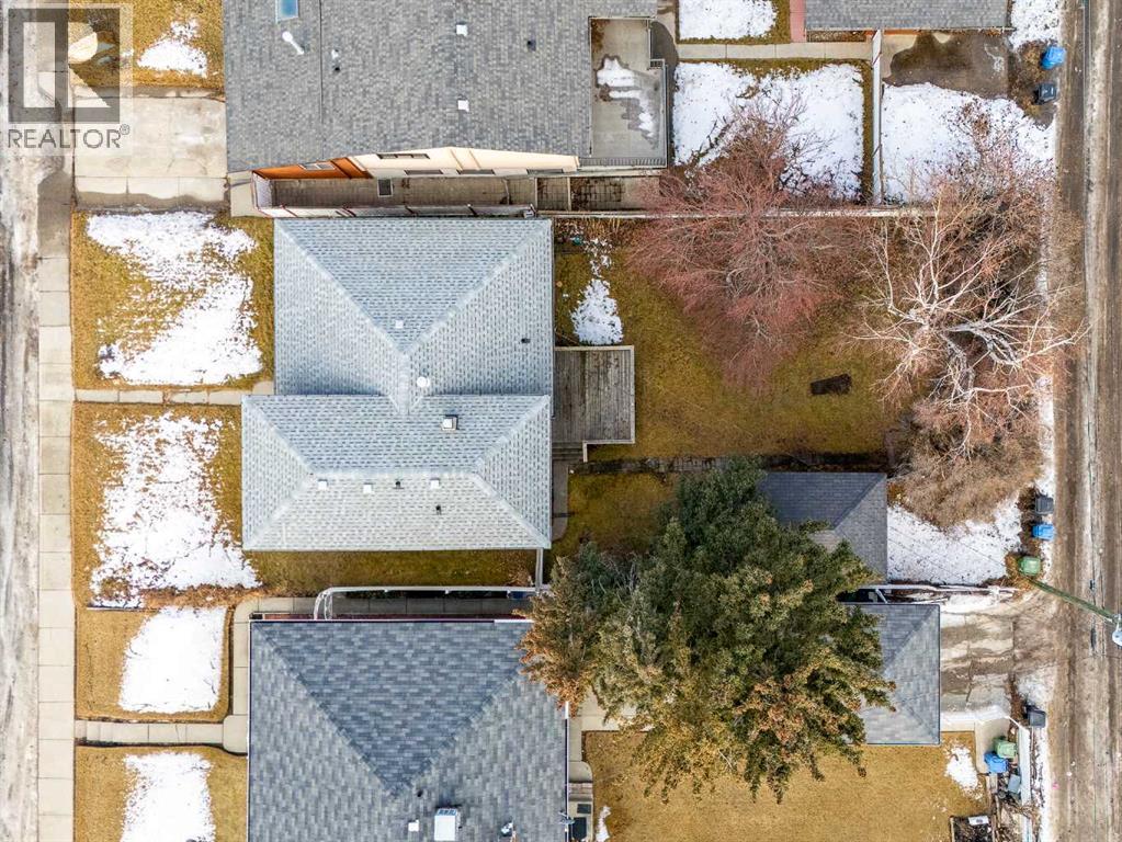 Single Family House 4 Level for Sale in  Capitol Hill Crescent NW Banff Trail Calgary 