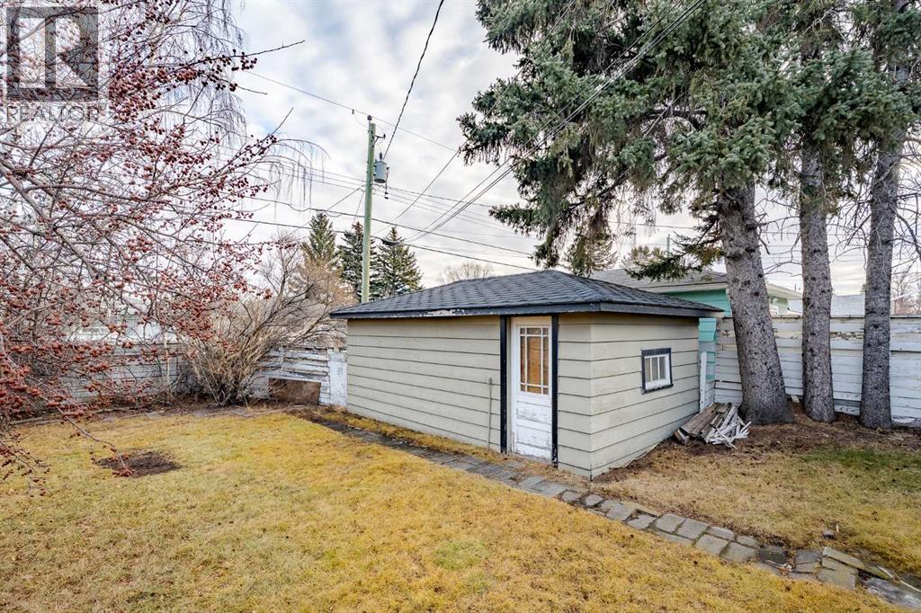 Single Family House 4 Level for Sale in  Capitol Hill Crescent NW Banff Trail Calgary 