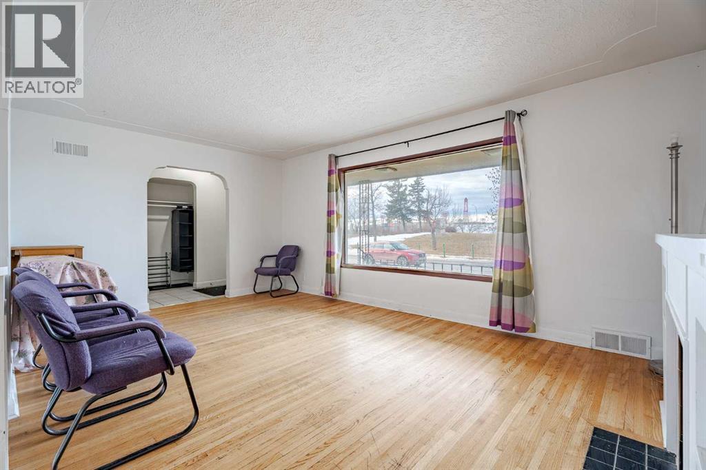 Single Family House 4 Level for Sale in  Capitol Hill Crescent NW Banff Trail Calgary 