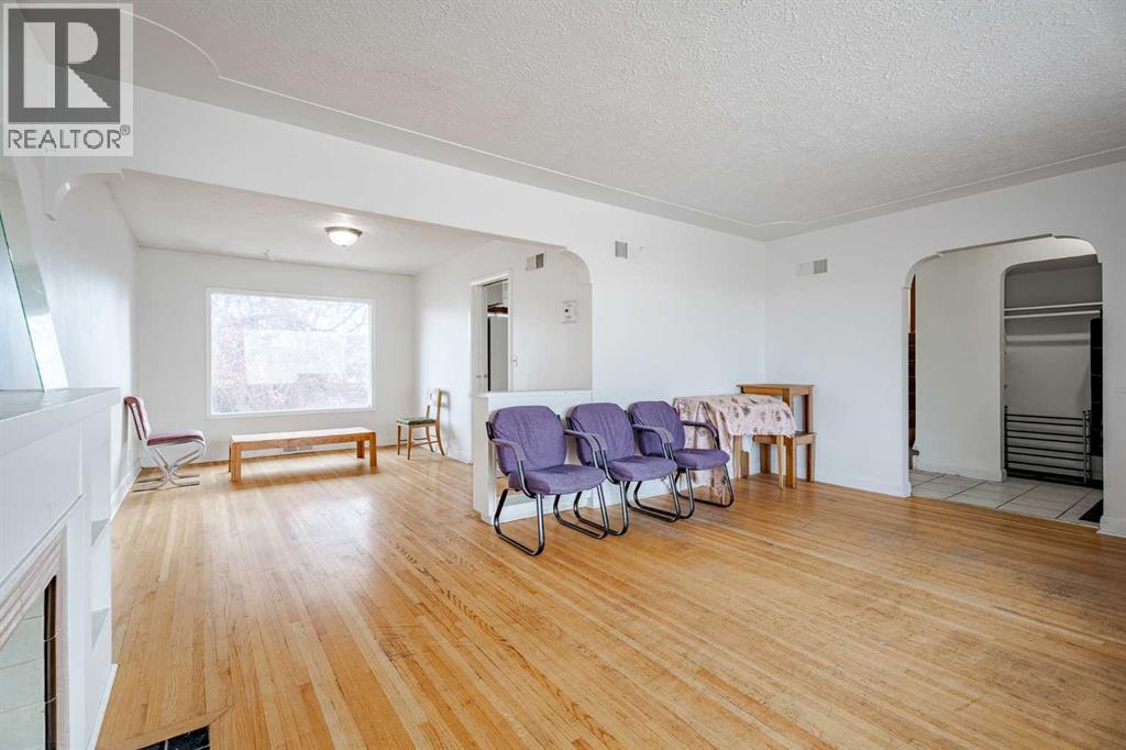 Single Family House 4 Level for Sale in  Capitol Hill Crescent NW Banff Trail Calgary 