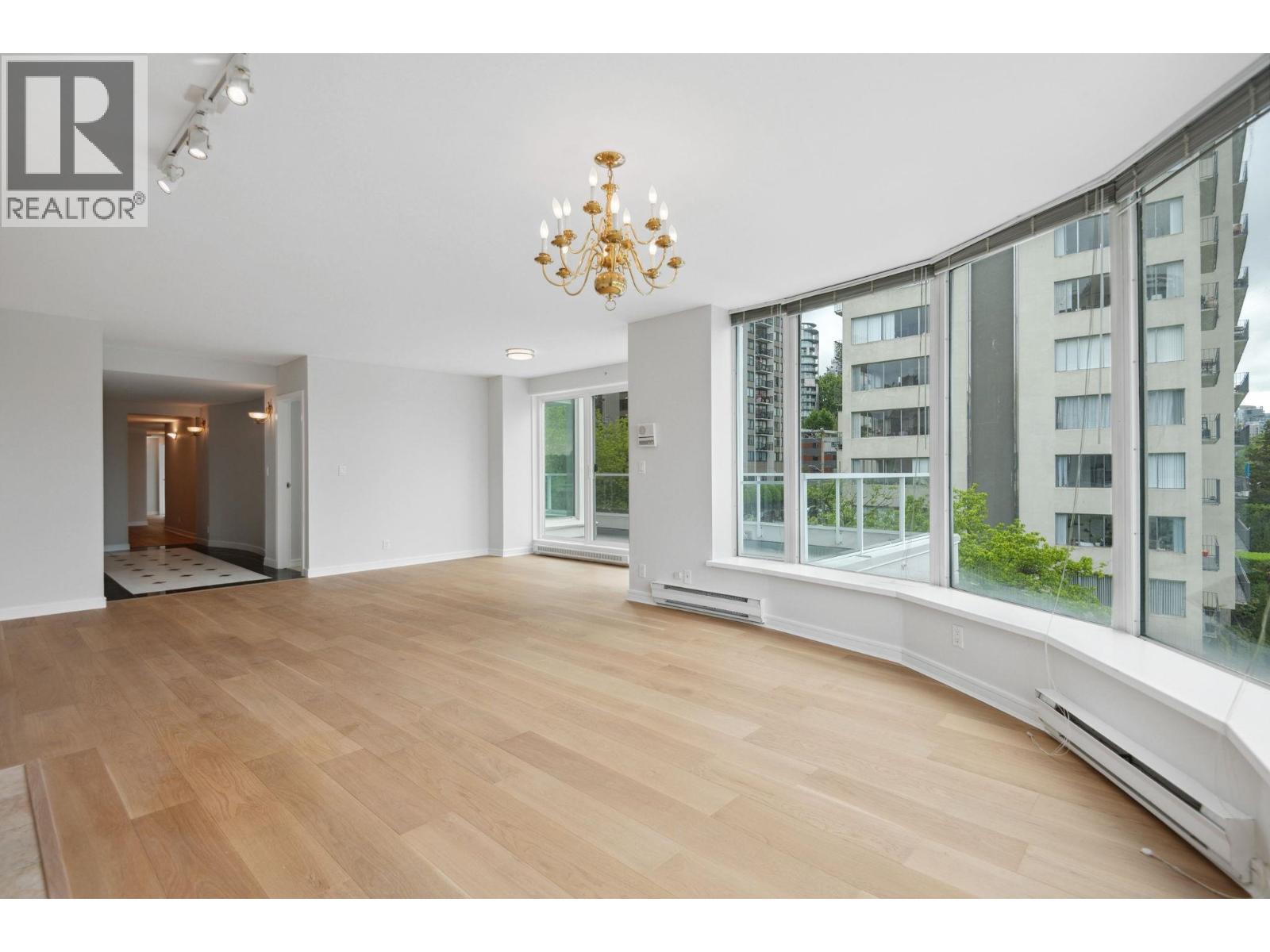 5A 1403 BEACH AVENUE, Vancouver