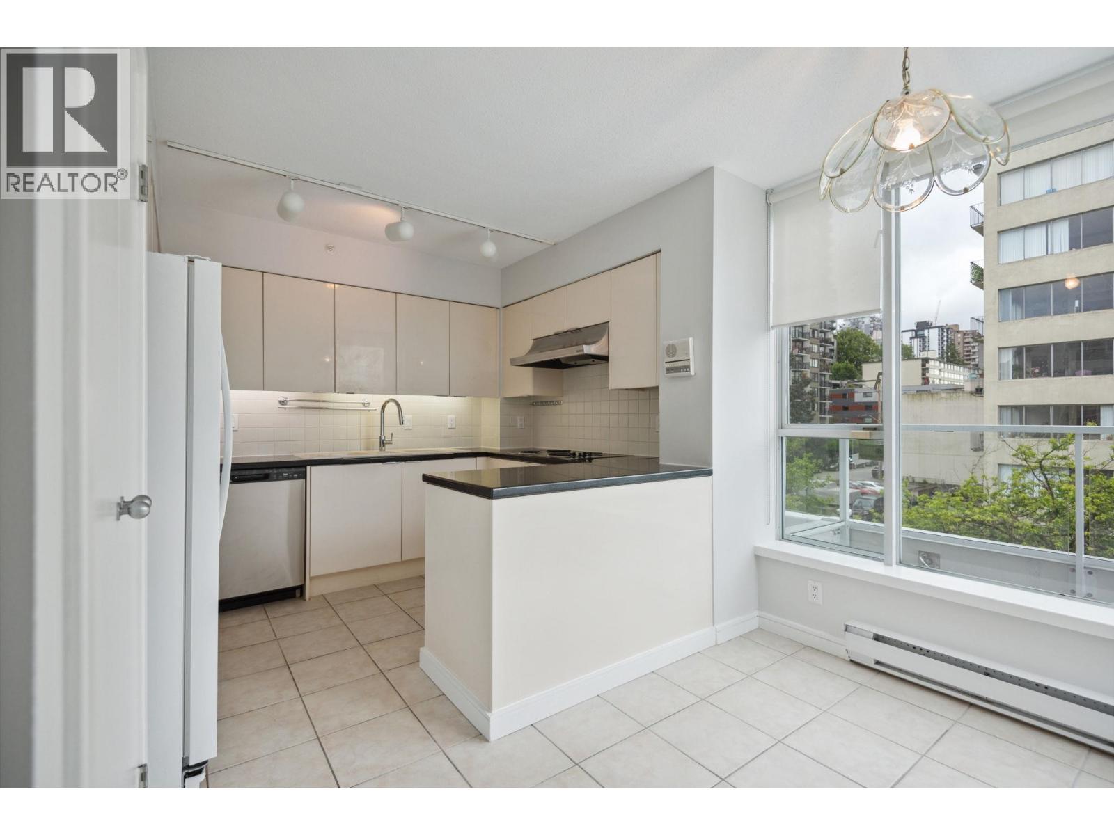 5A 1403 BEACH AVENUE, Vancouver