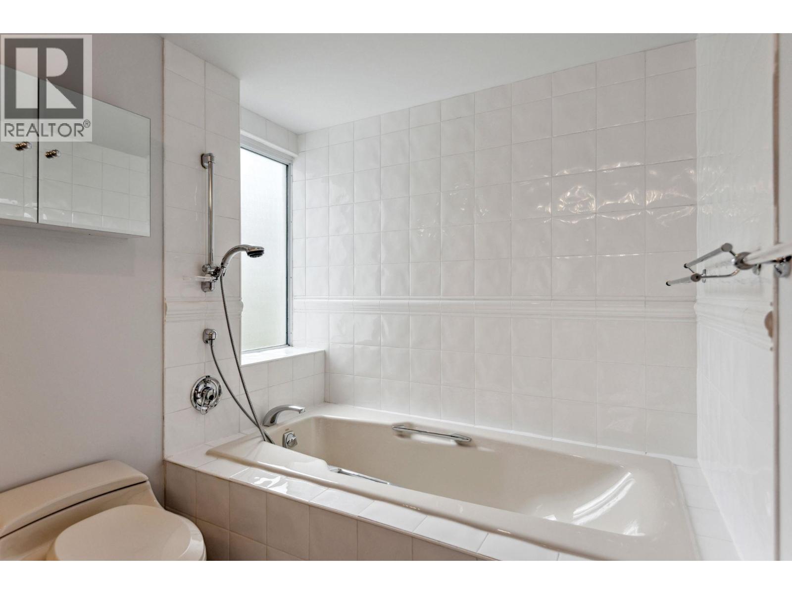 5A 1403 BEACH AVENUE, Vancouver