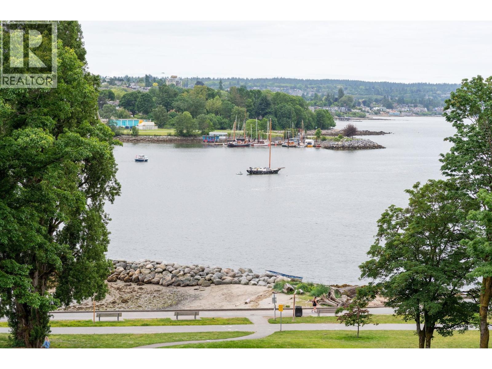 5A 1403 BEACH AVENUE, Vancouver