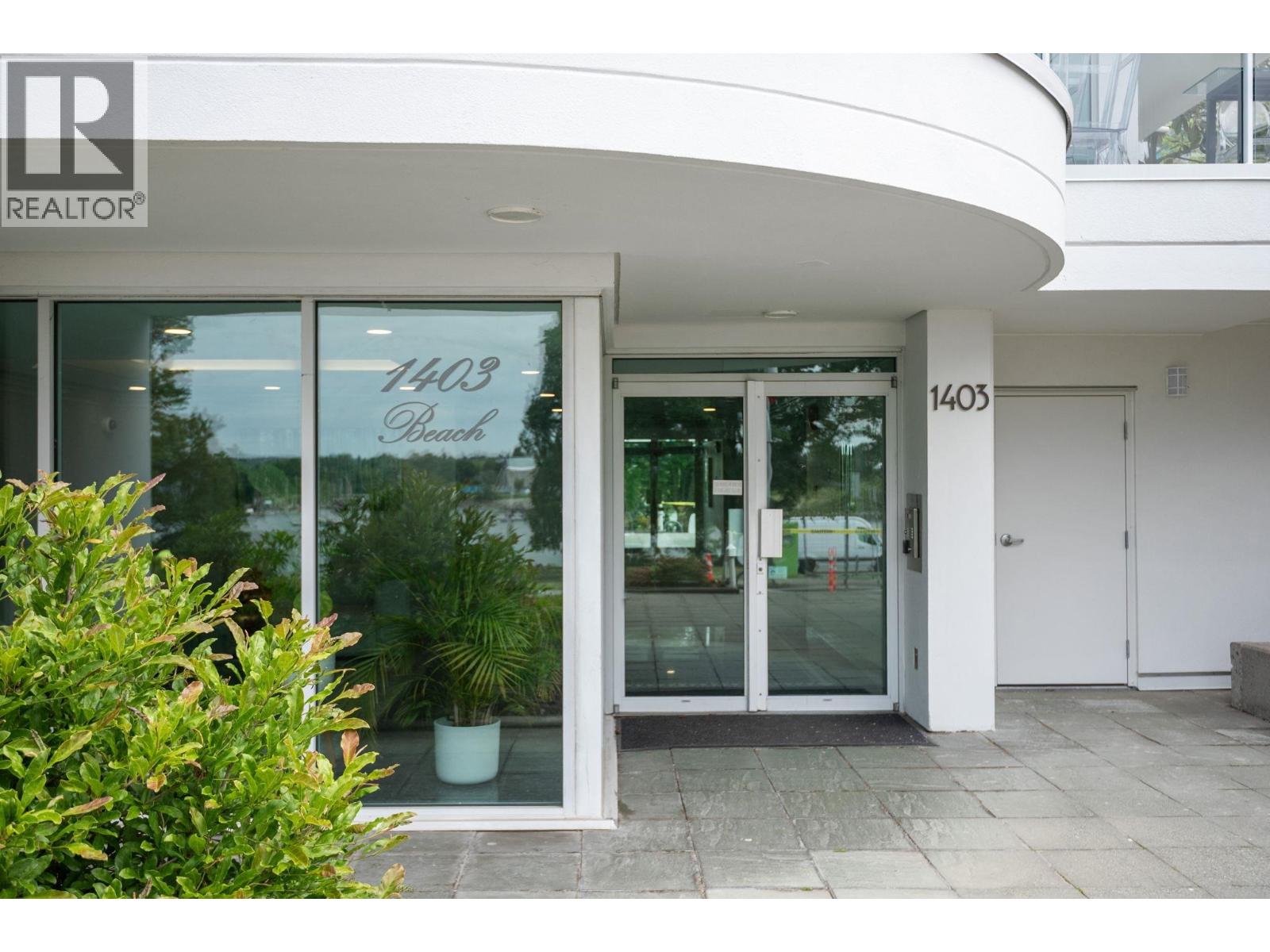 5A 1403 BEACH AVENUE, Vancouver