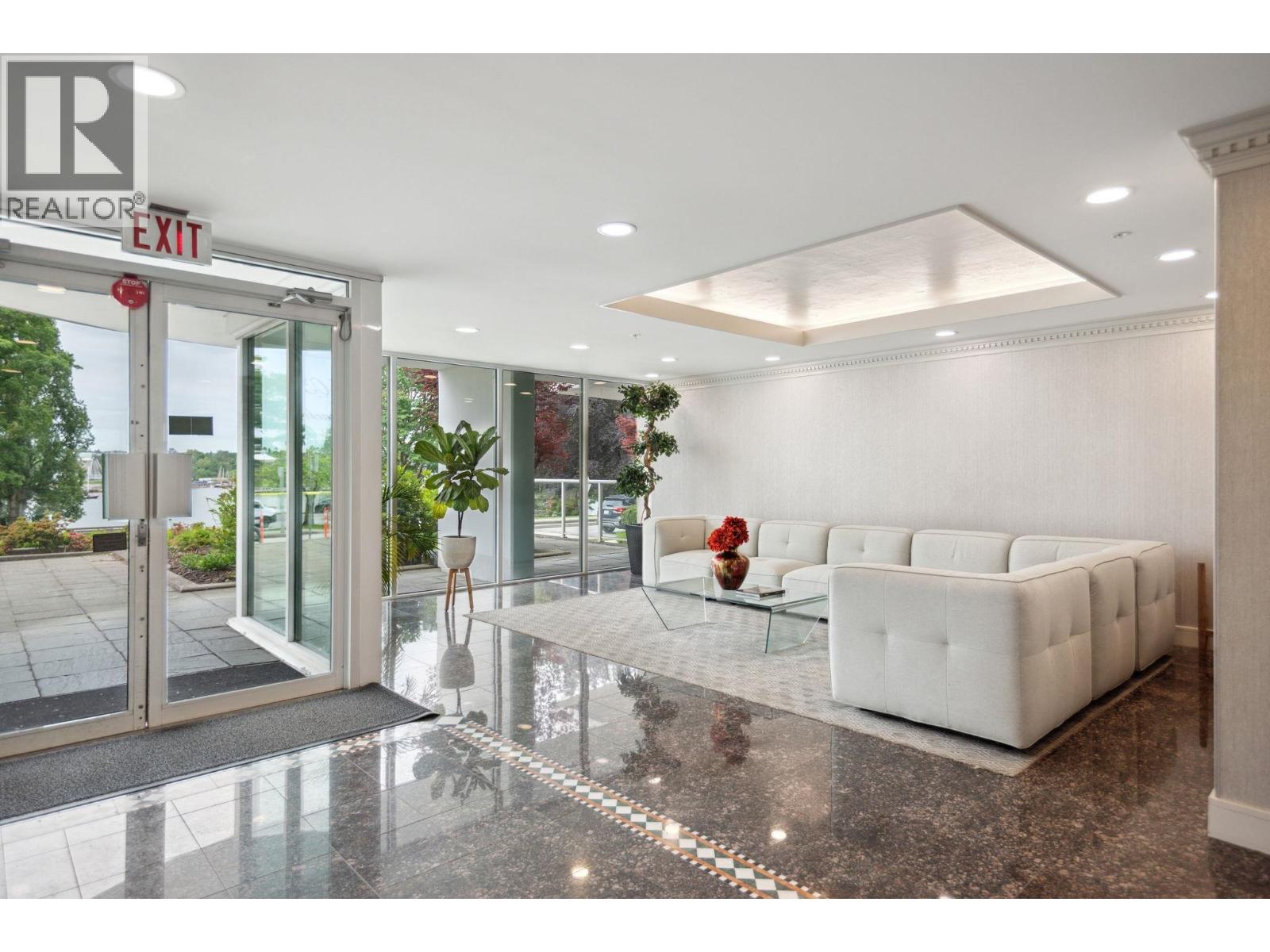 5A 1403 BEACH AVENUE, Vancouver