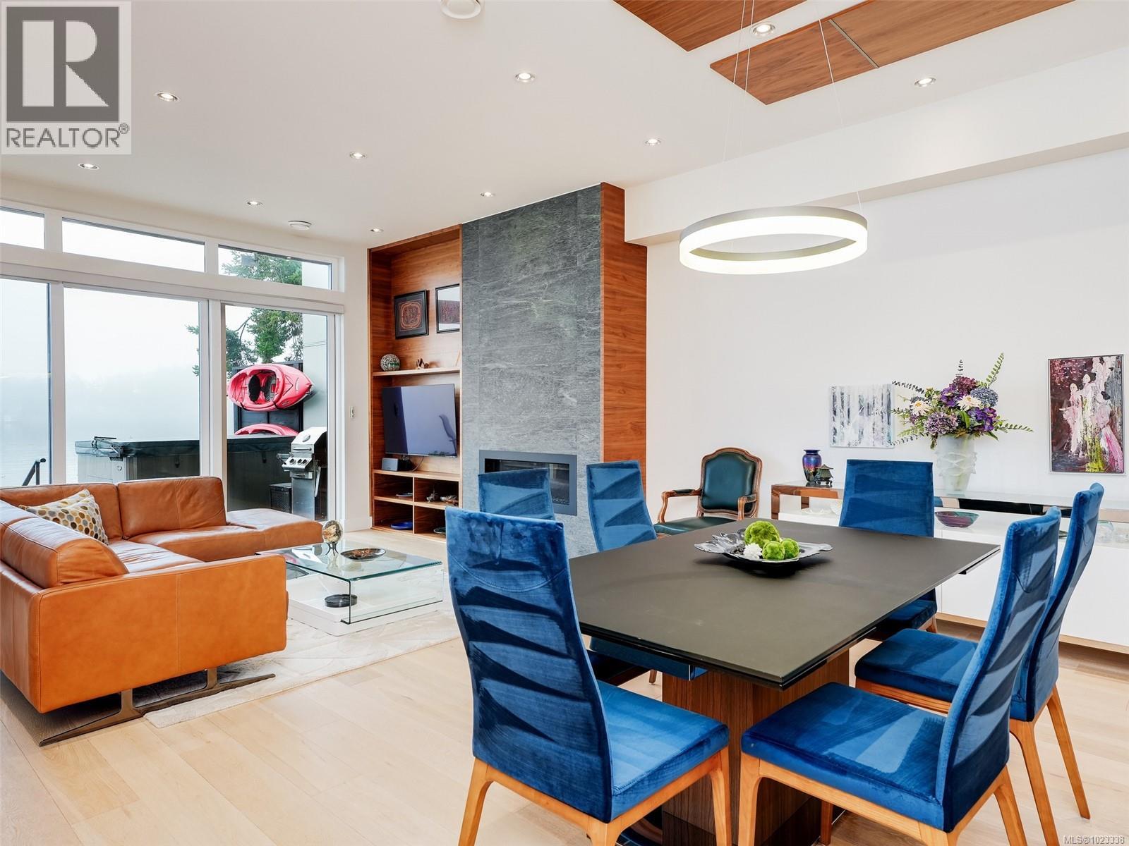  10303 Resthaven Drive, Sidney