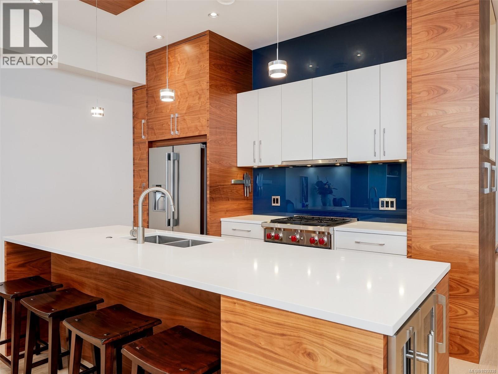  10303 Resthaven Drive, Sidney