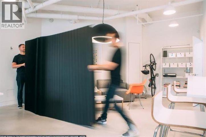 Office in Vancouver - Image 8