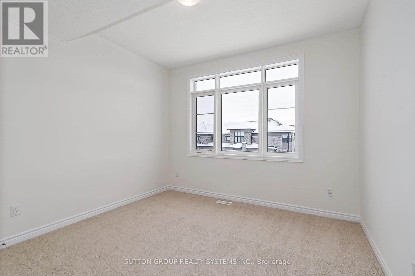 187 ROSANNE CIRCLE - 28