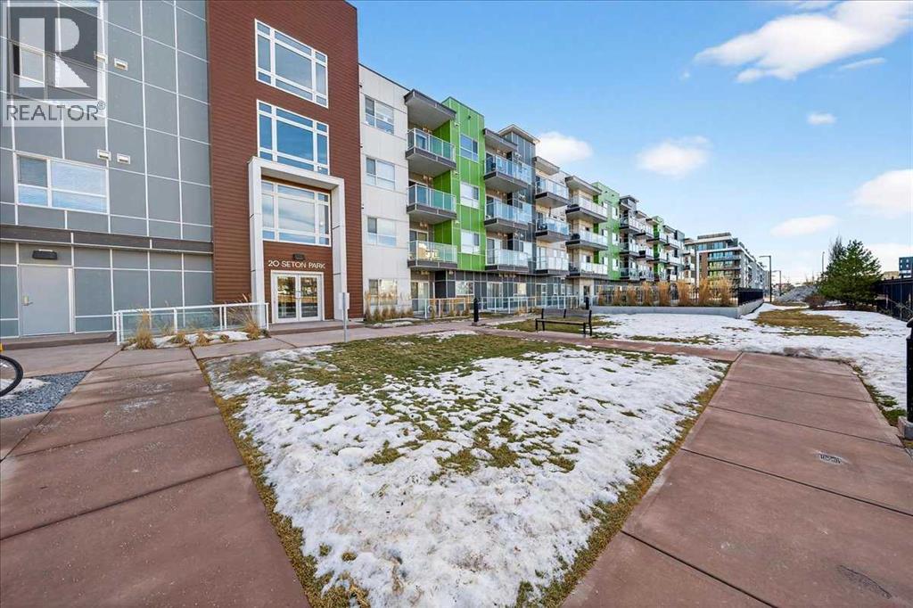 #101 20 SETON PARK SE - 32
