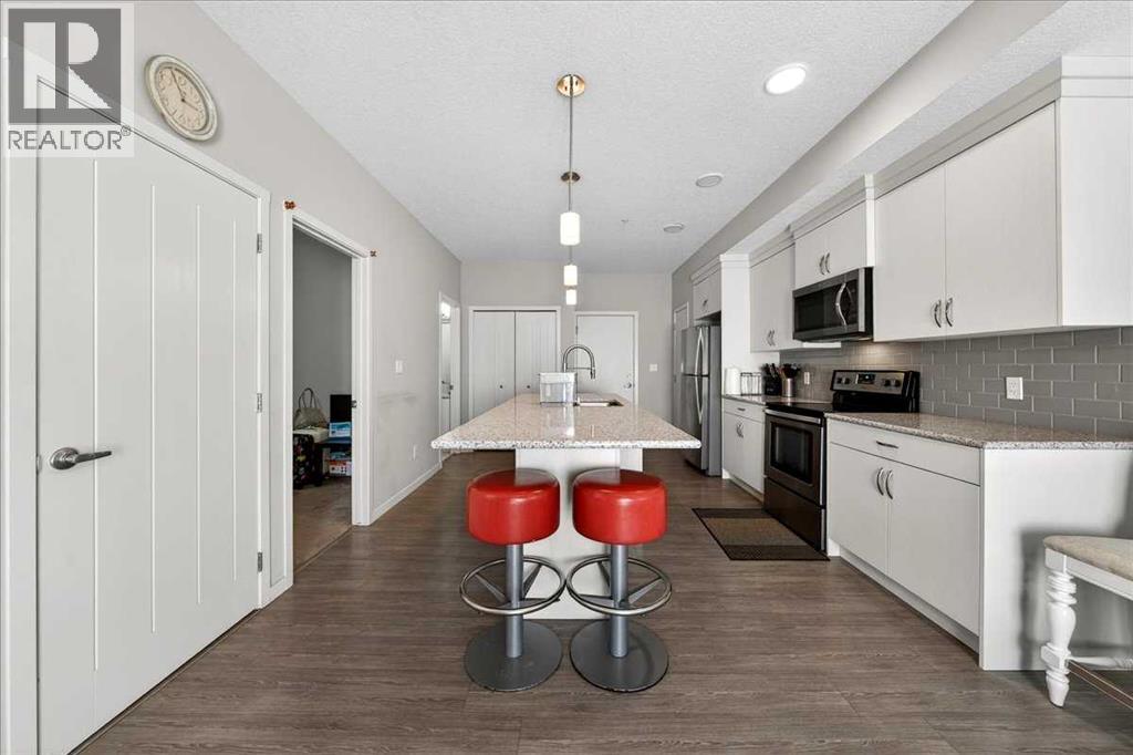 #101 20 SETON PARK SE - 14
