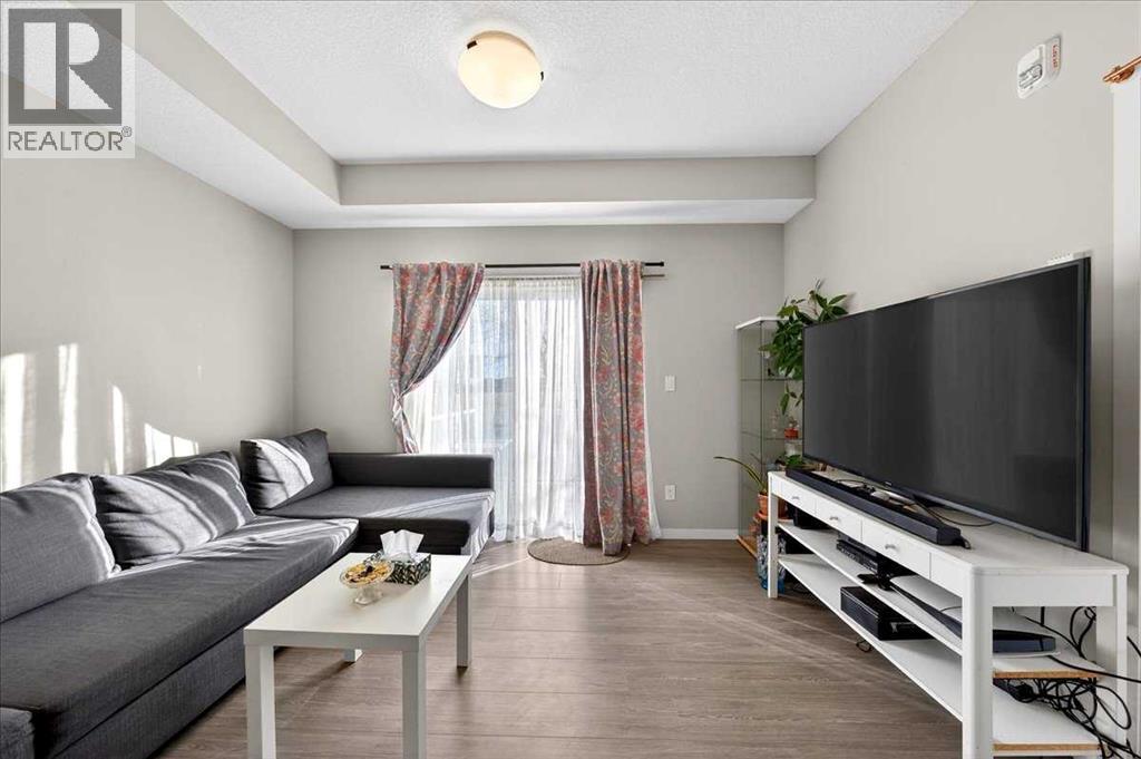 #101 20 SETON PARK SE - 16