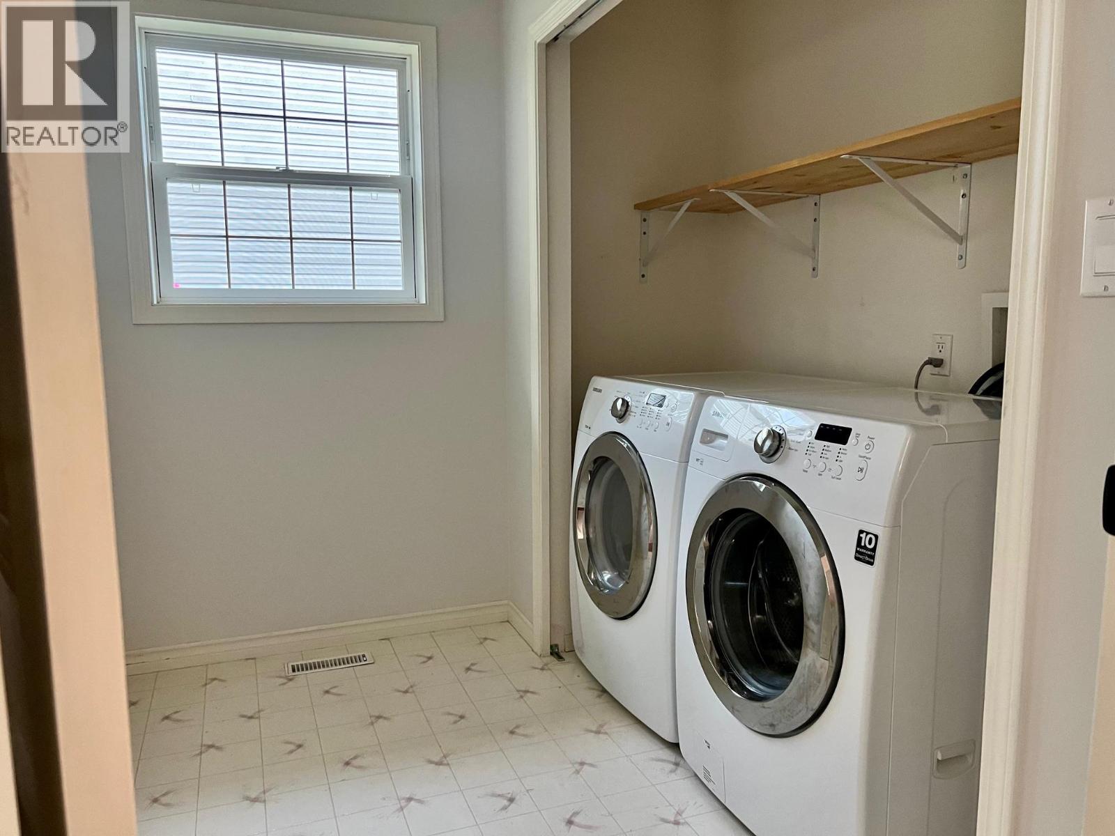 312 4th Avenue S, Creston