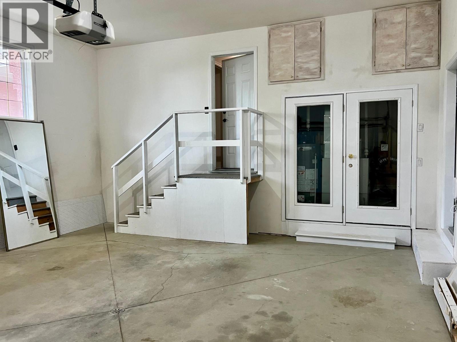 312 4th Avenue S, Creston