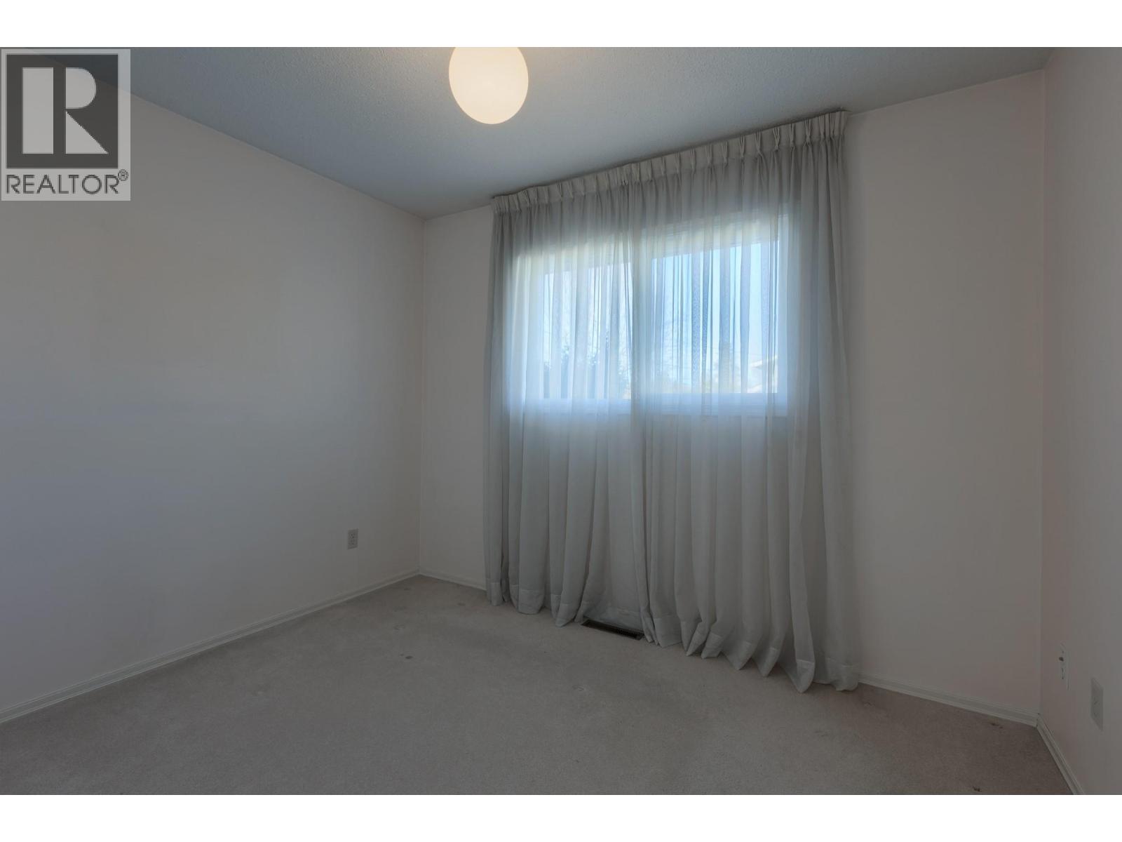  810 Fife Road, Kelowna