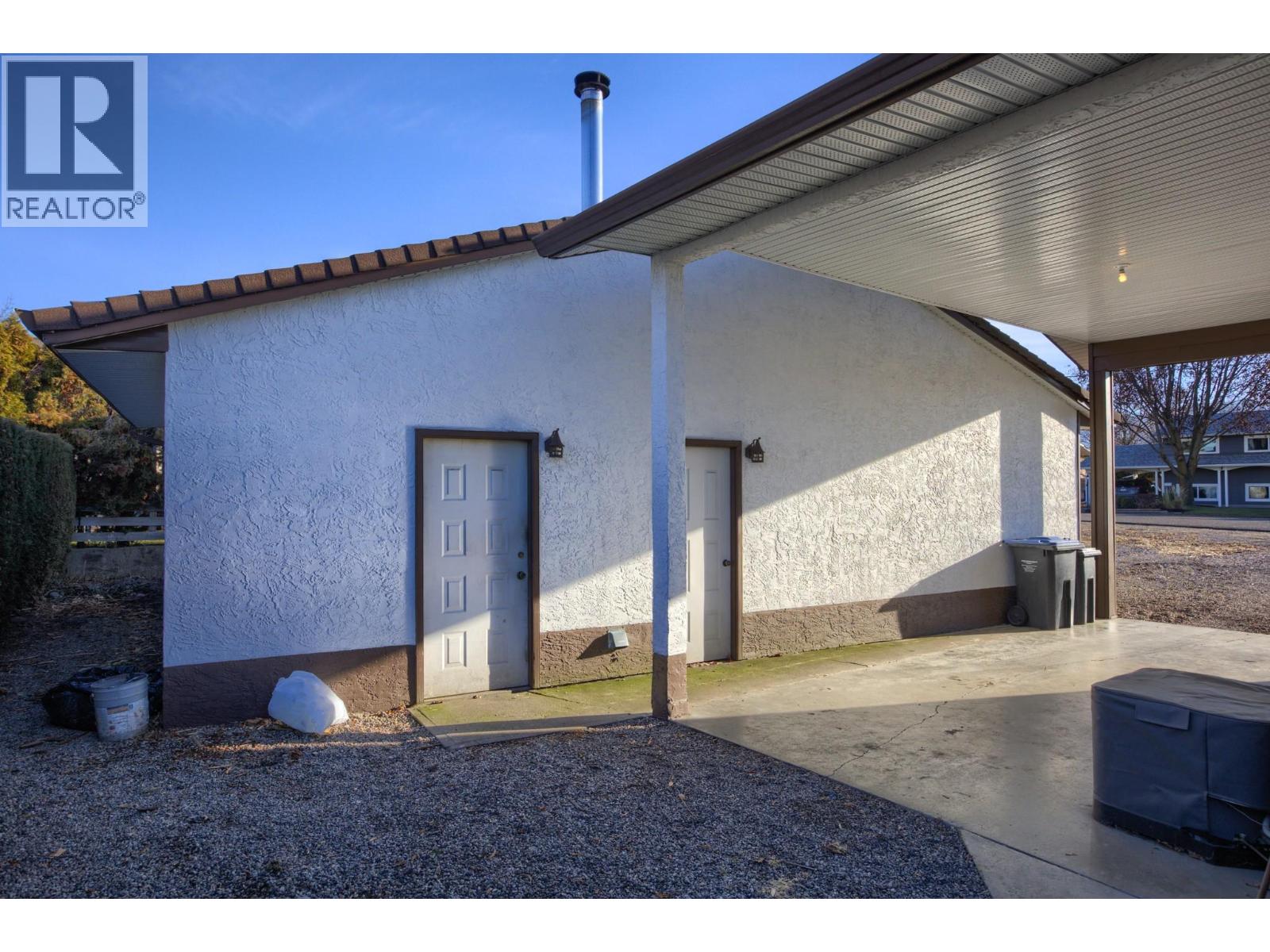  810 Fife Road, Kelowna