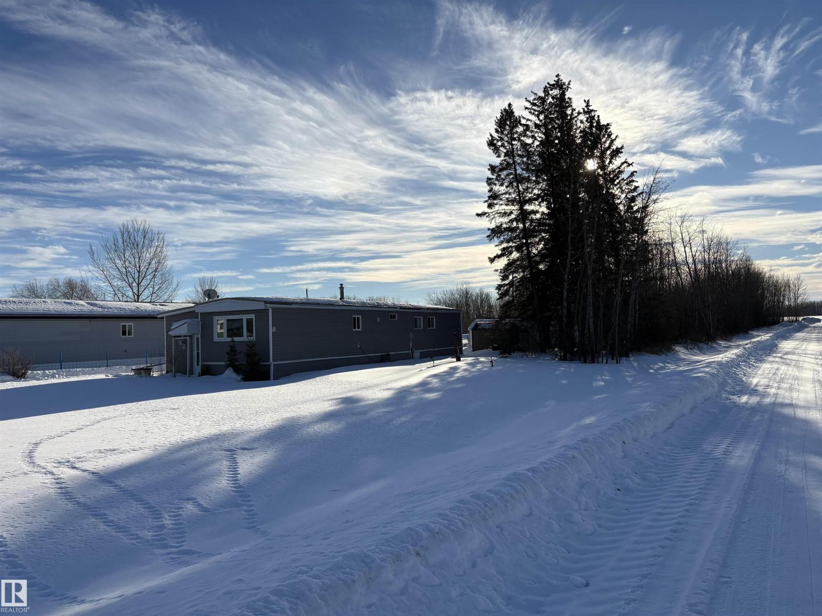 
          5135 50 AV
            <br/>
            <span>Warspite</span>
            , 
            <span>AB</span>
             <span>T0A3N0</span>
         - Photo 12