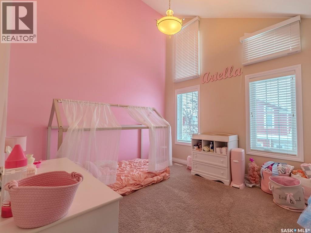 Single Family House 2 Level for Sale in   Salloum CRESCENT Saskatoon 