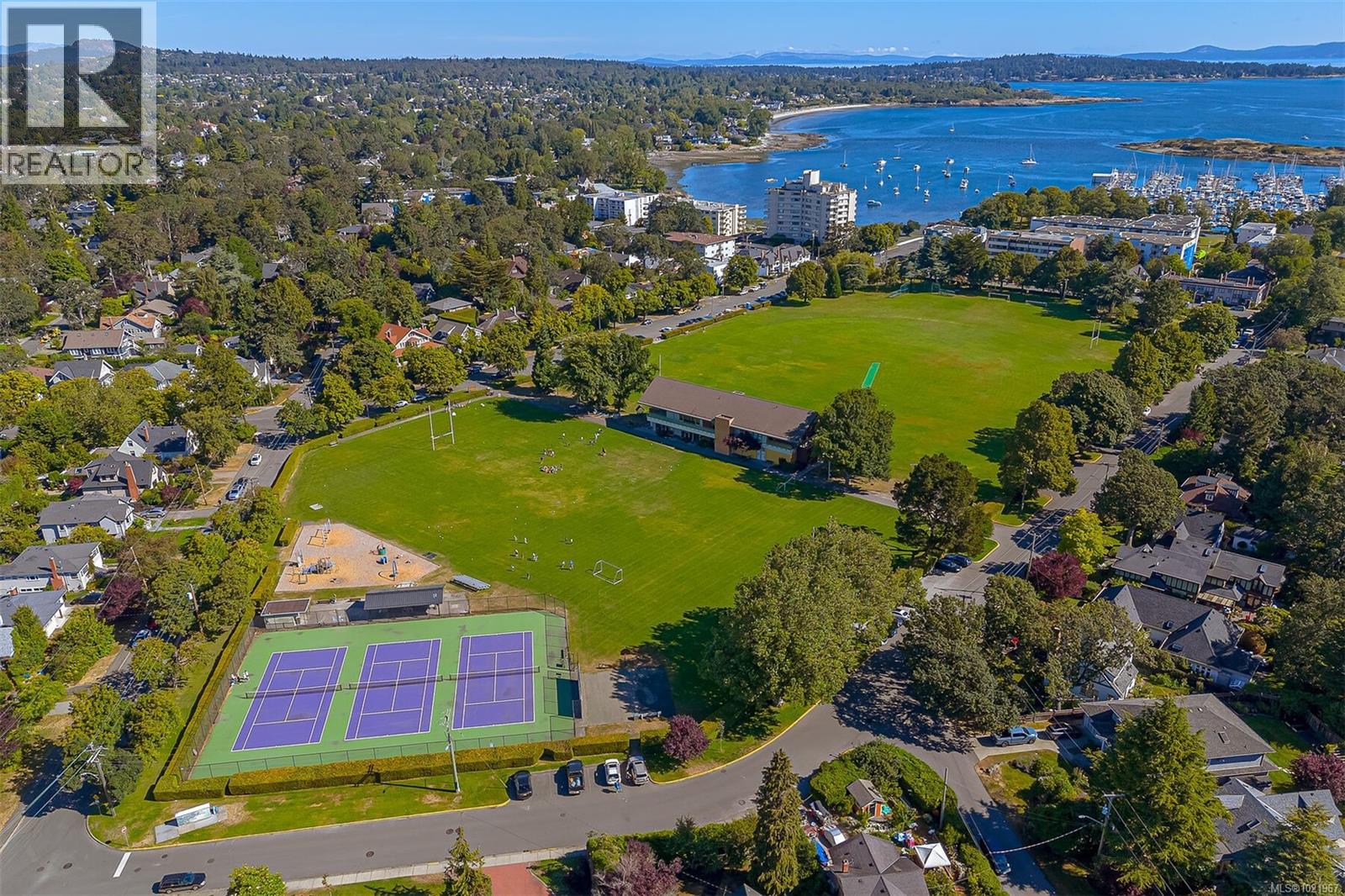  2409 Currie Road, Oak Bay