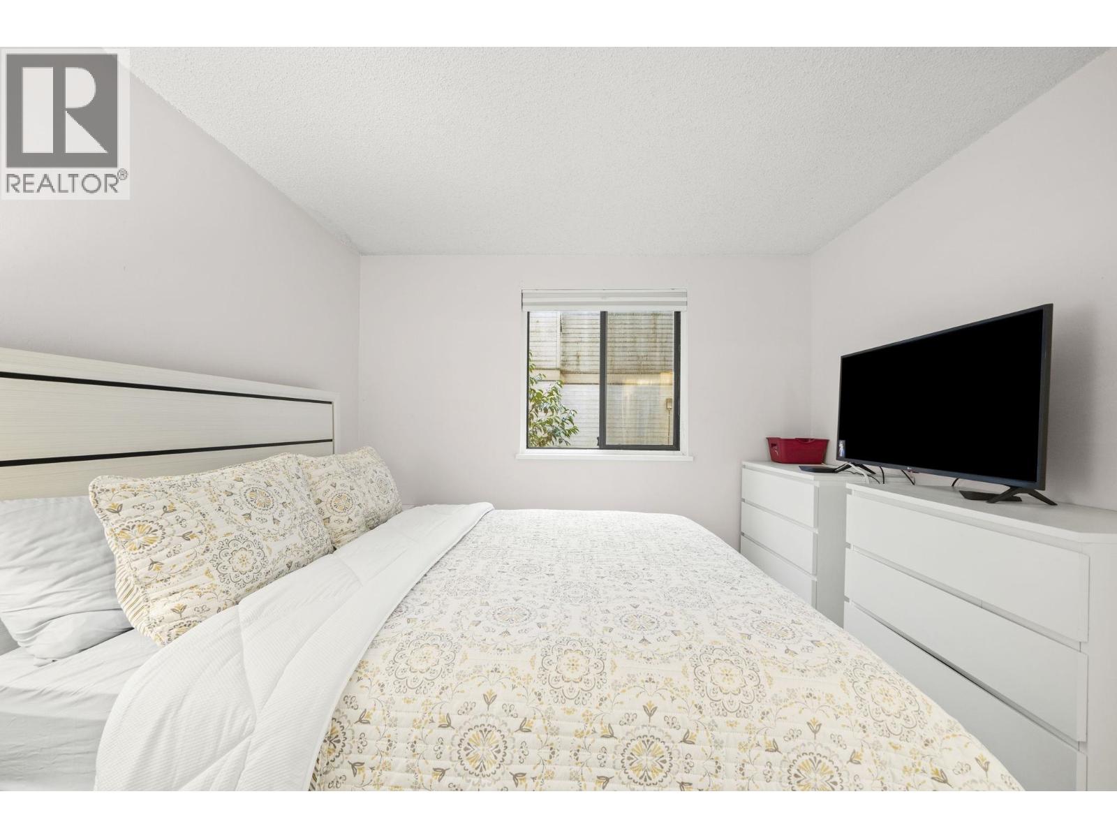 201 9145 SATURNA DRIVE, Burnaby