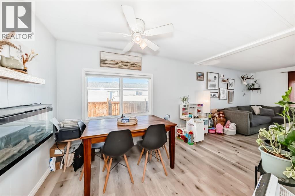 5011 64 Avenue, Ponoka