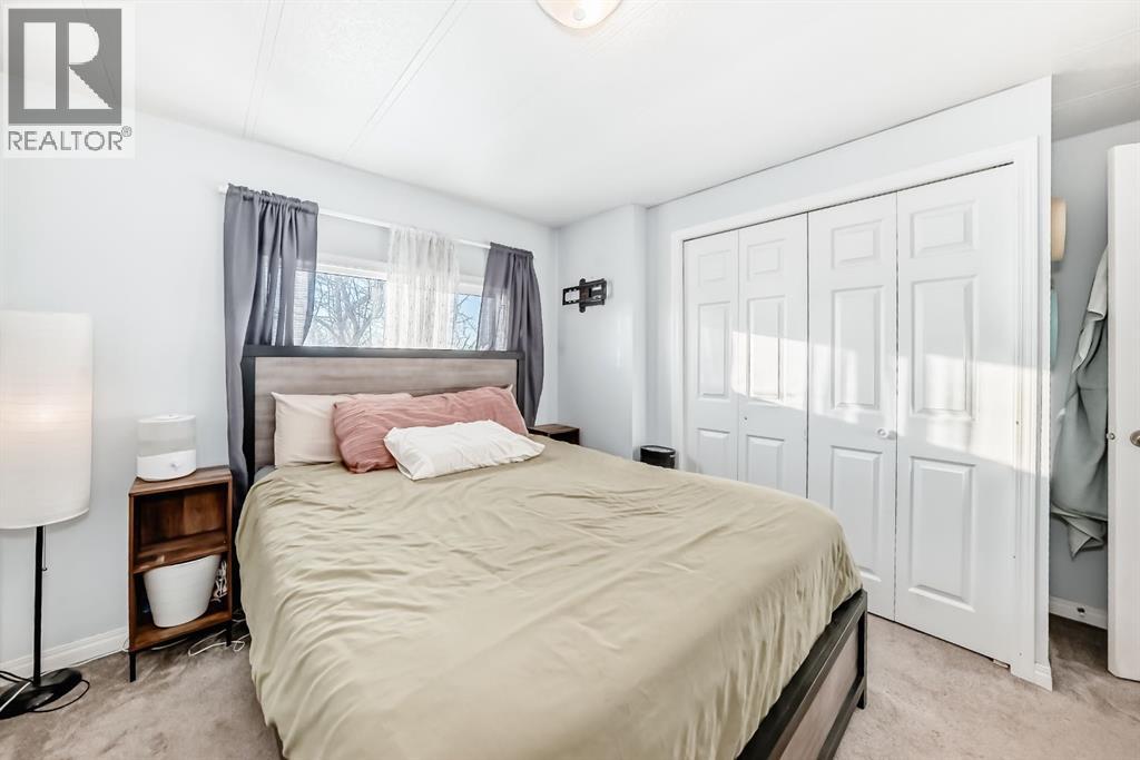 5011 64 Avenue, Ponoka