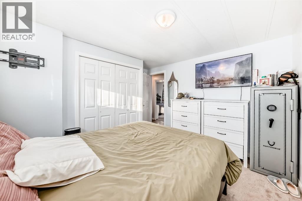 5011 64 Avenue, Ponoka