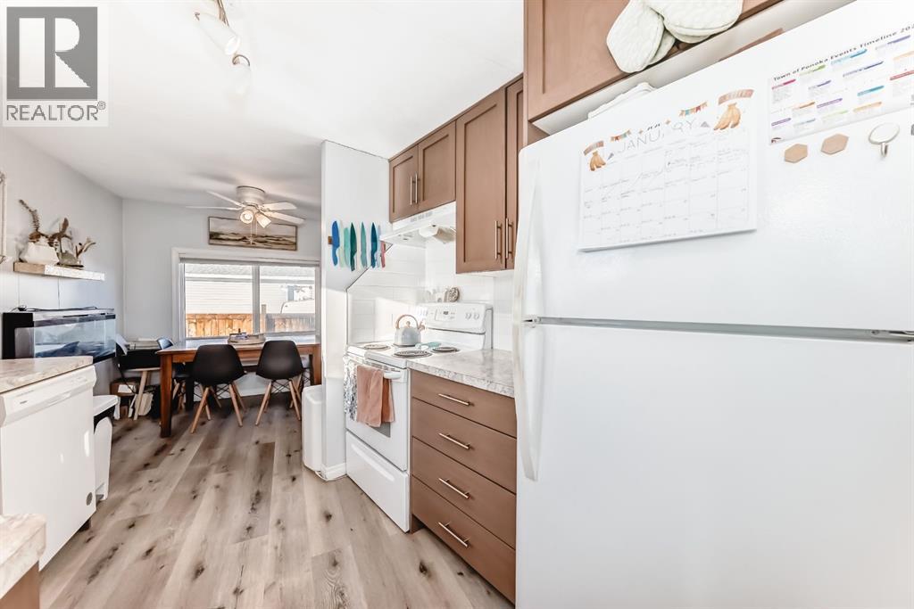 5011 64 Avenue, Ponoka