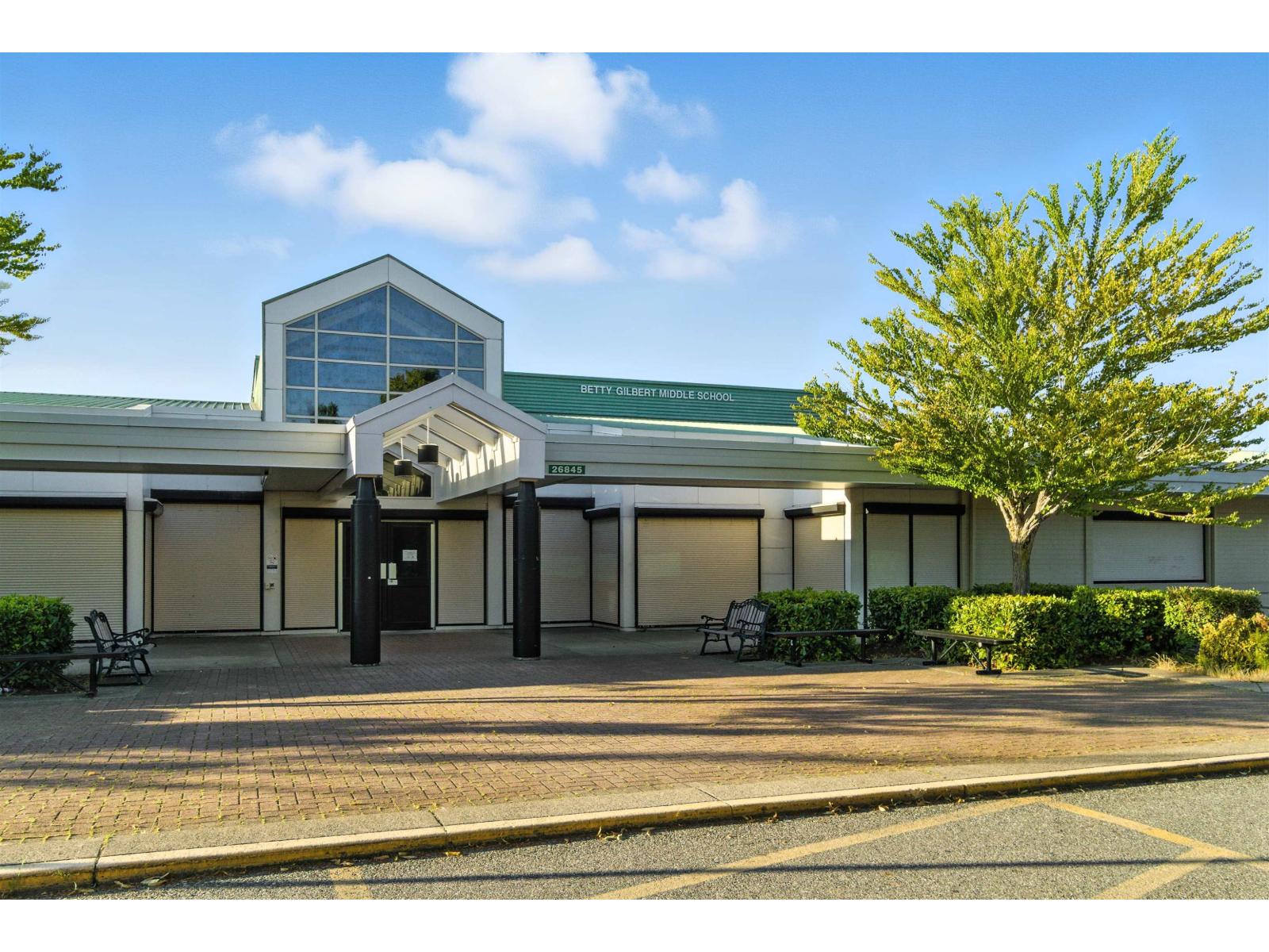 128 SPRINGFIELD DRIVE, Langley