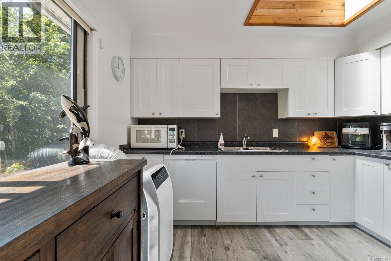  5211 Sooke Road, Sooke